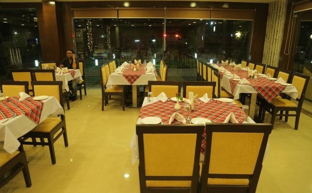 Hotel Shiv Vilas Bhopal Exterior foto